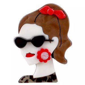 GLAMOUR ARTSY Vintage Chic Fashion Brooch - Retro Asethetic Pin Up Girl Style